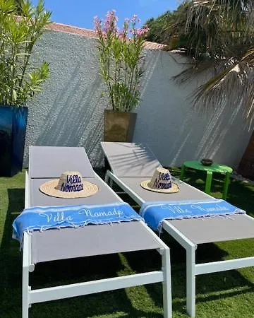 Cap'nomad Nomade Patio Piscine Bed & Breakfast