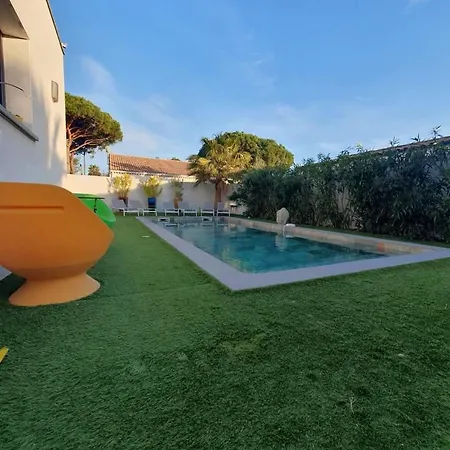Cap'nomad Nomade Patio Piscine 3* Agde