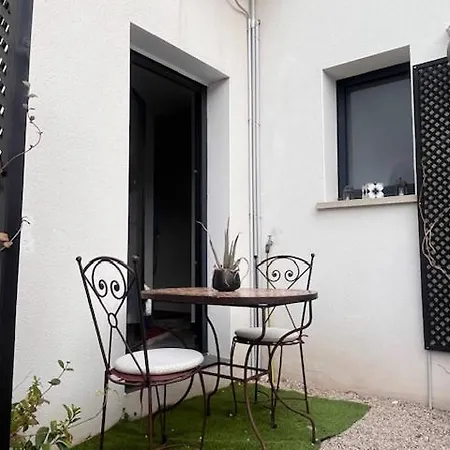Cap'nomad Nomade Patio Piscine Bed & Breakfast 3*